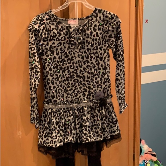 Girls leopard print pants set size 7 - Picture 3 of 4